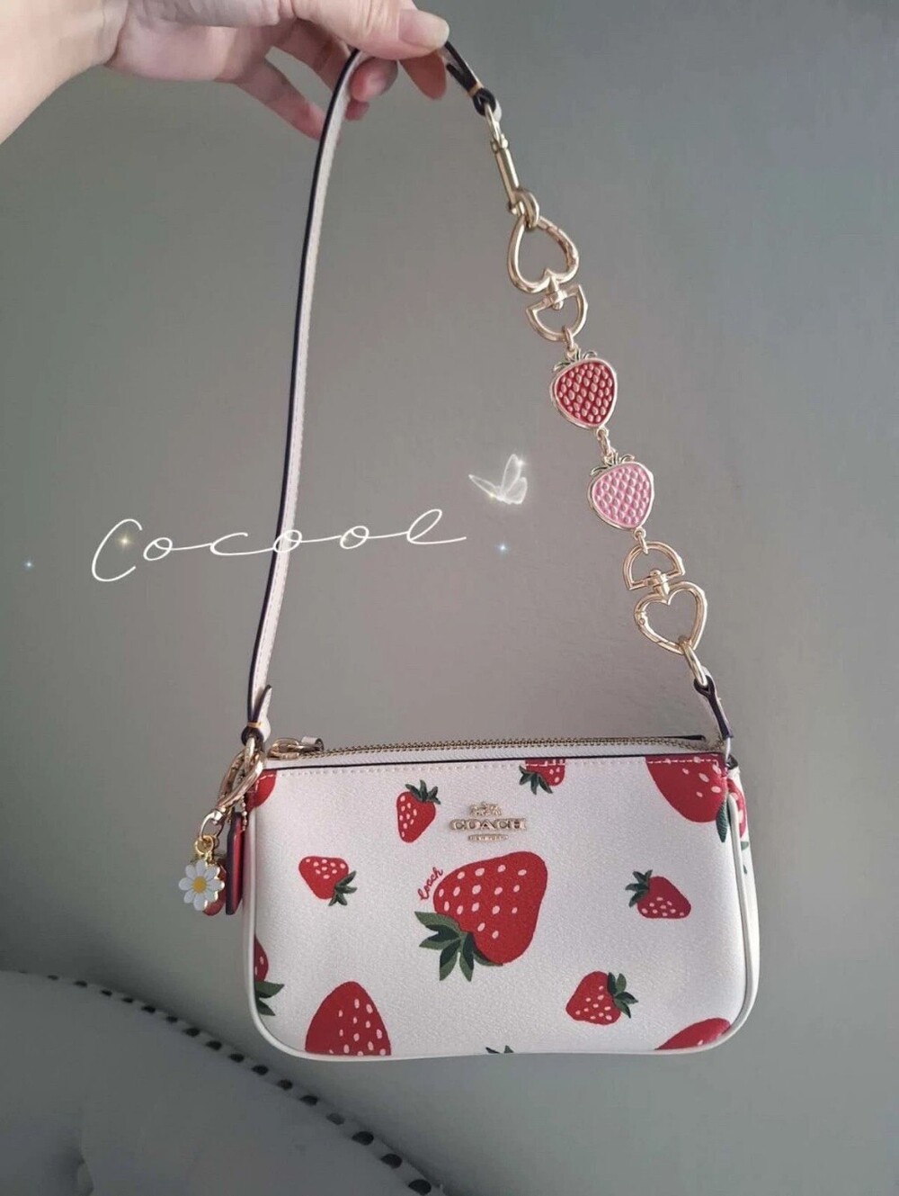 New Coach Nolita 19 With Strawberry Print CH533 + Extended Strawberry chain - Picture 3 of 11